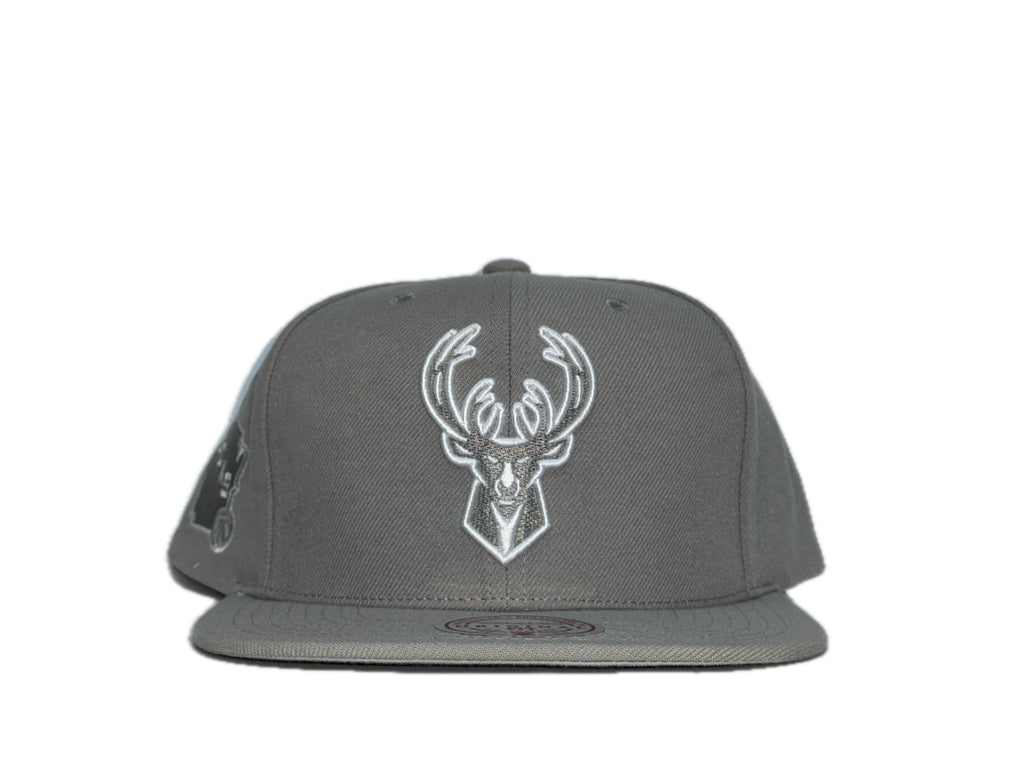 M&N Milwaukee Bucks