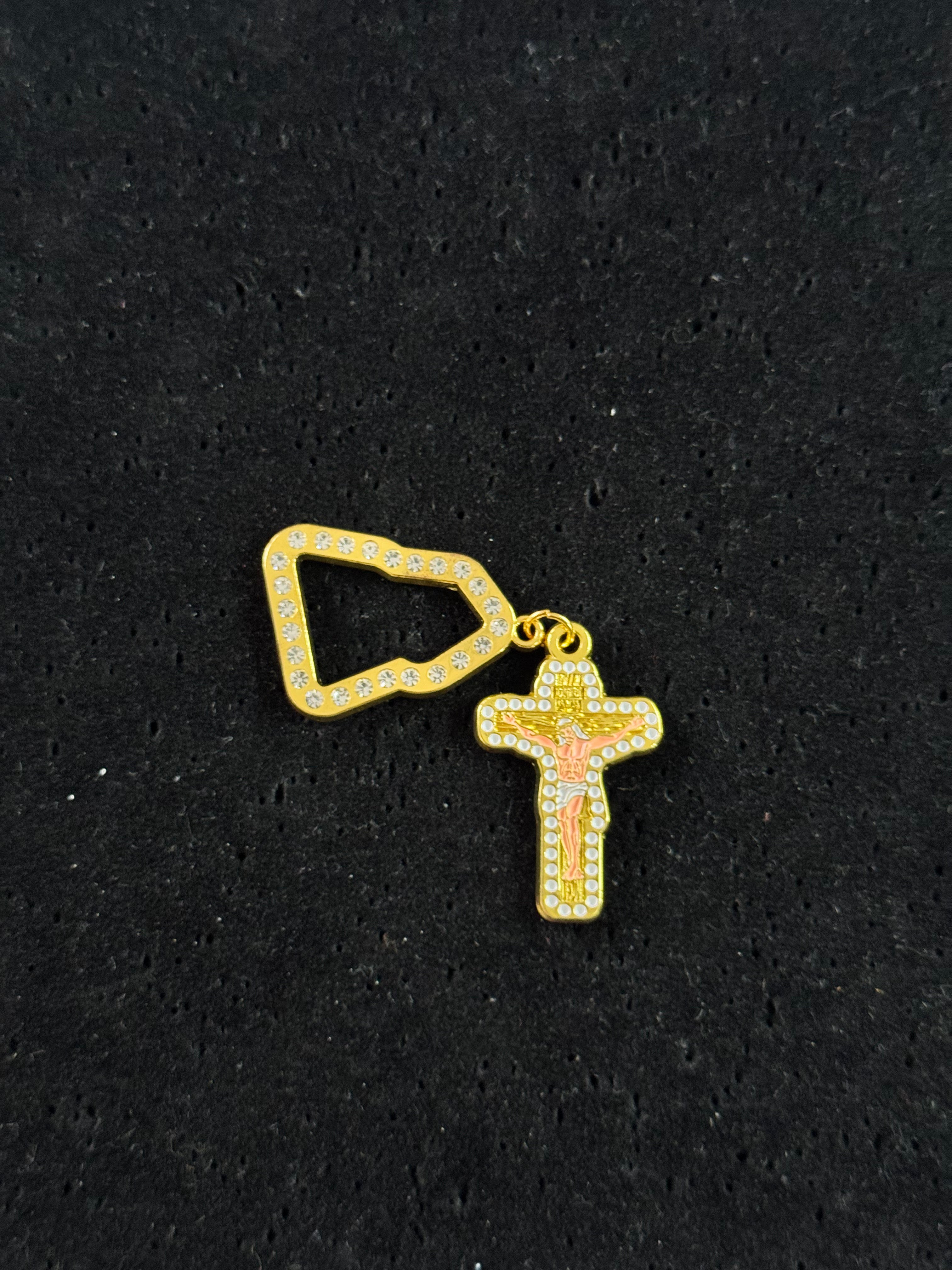 Pin Contorno Cruz