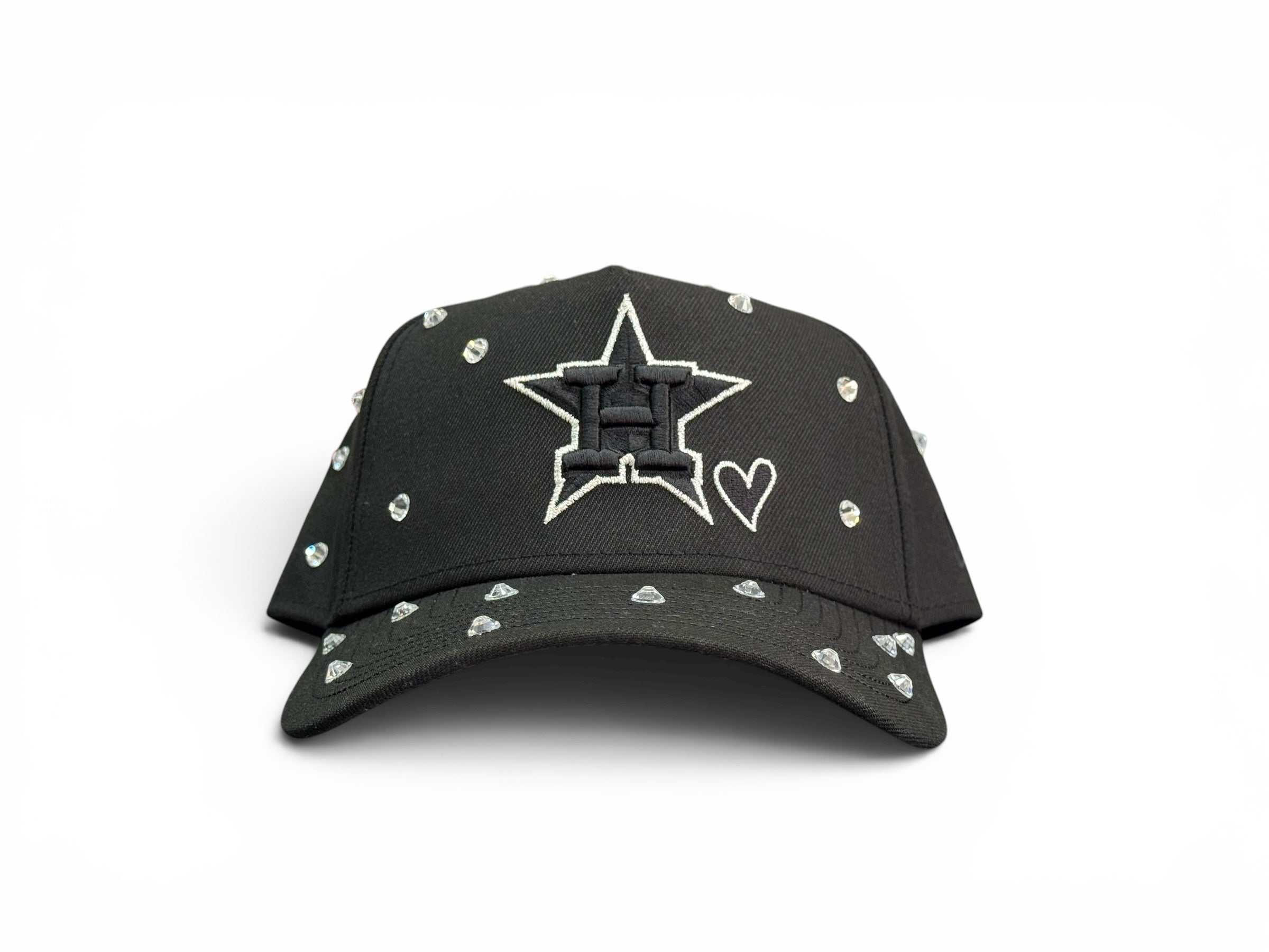 Gorra de béisbol negra JR Caps MTY con pedrería brillante, bordado de estrella con letra H y corazón en el frente.