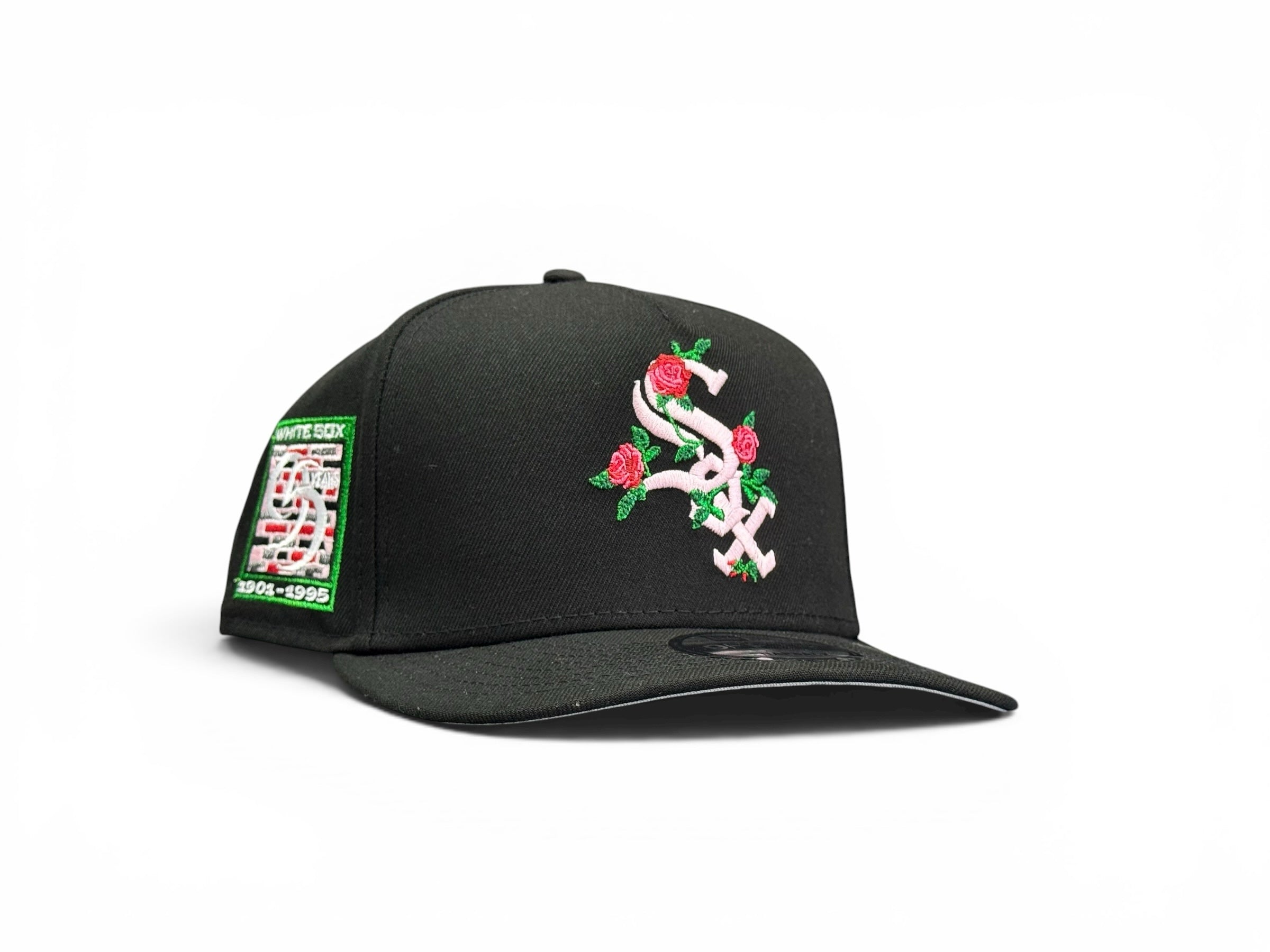 Gorra snapback negra JR Caps MTY de Chicago White Sox con bordado de rosas y parche conmemorativo lateral